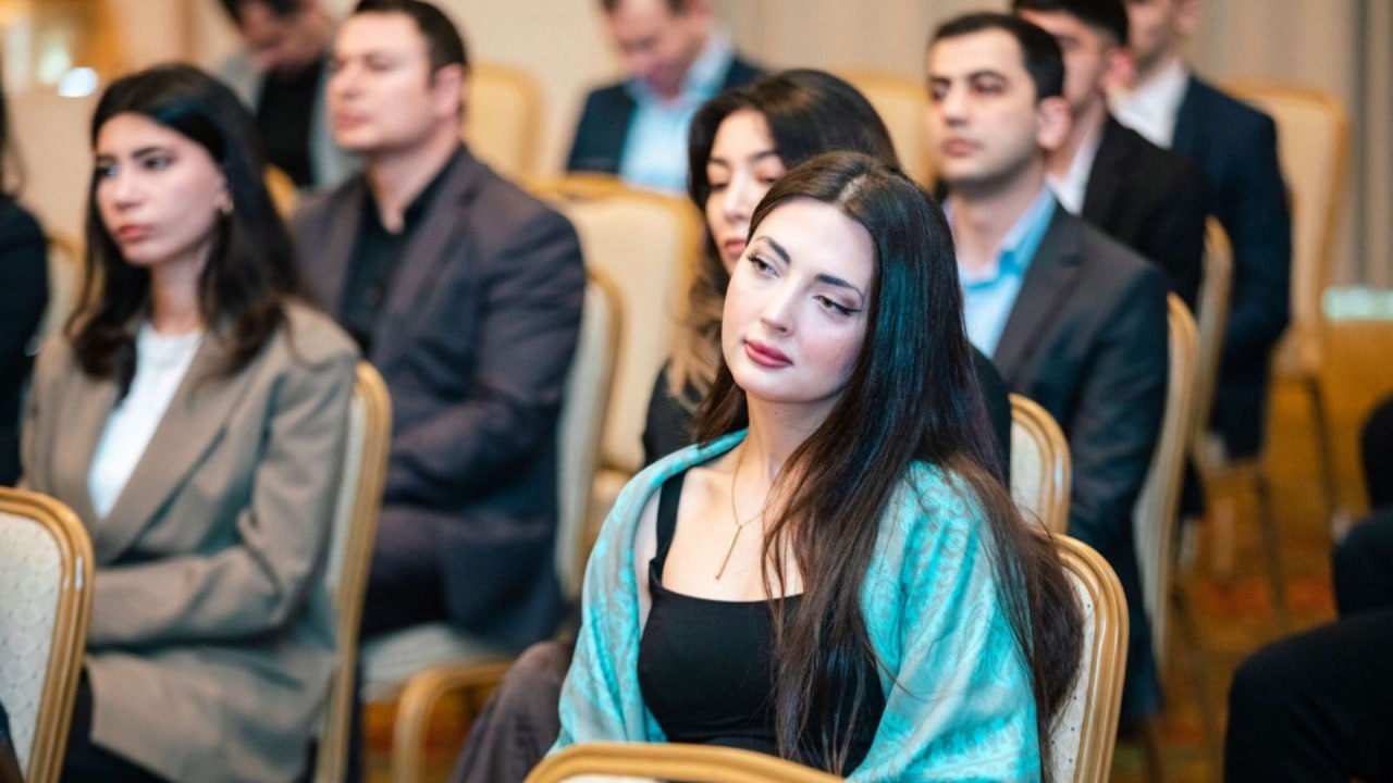 https://esgazerbaijan.az/M0/4/2025/04/images/20250428_202650_1745857610_4761cb547f.jpg